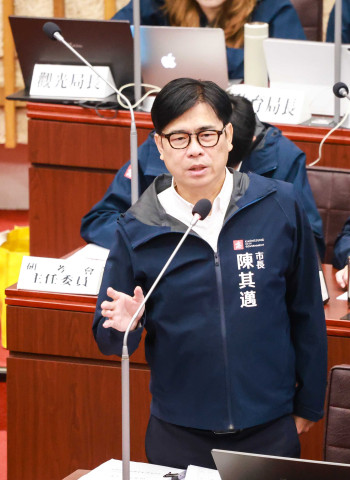 高雄市長陳其邁：持續與臺鐵討論招商策略　推動高雄火車站周邊開發