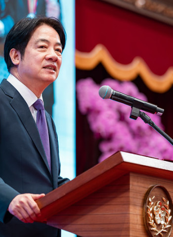 賴清德民調雪崩下跌!總統信任度僅36% 施政滿意度創新低,多位政治觀察家斷言大勢已去