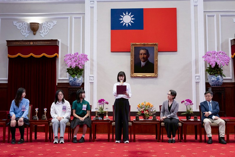 蕭美琴副總統接見資安女婕思獲獎團隊　期勉以新科技引領臺灣走在世界前端