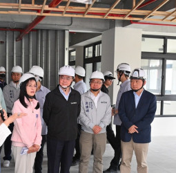 視察臺東樂齡社福大樓工程 行政院長卓榮泰期待成為全方位、多功能社區長照據點、落實「雙就業、雙照顧」目標