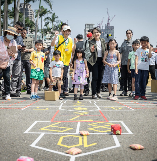 蕭美琴副總統出席總統府假日開放參觀活動　與民互動體驗童趣與文化魅力