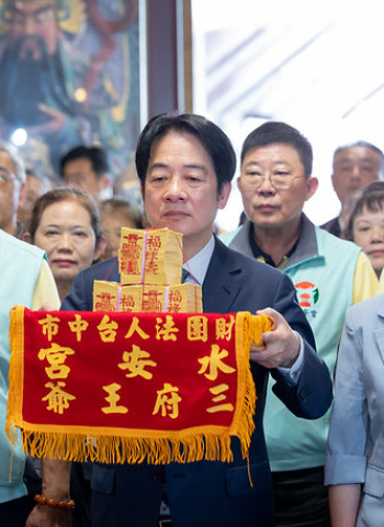 賴清德總統參拜台中市水安宮　強調強化國防、經濟成長與社福政策並提升人民福祉