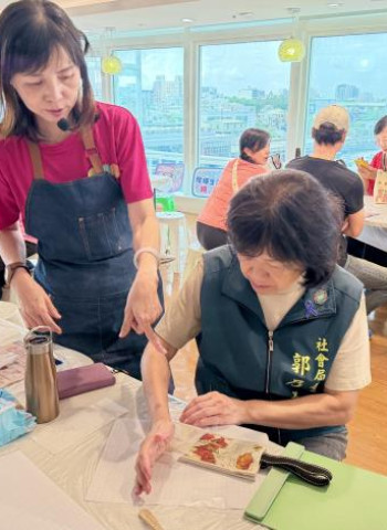 銀光再現！衣缽相傳進駐臺南大遠百　在地活躍老化活動熱力接棒打造世代共融新場域