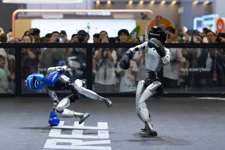中國人形機器人卡99.9%任務完成率　宇樹科技王興興揭商業化魔王關，北京機器人大會聚焦實戰能力