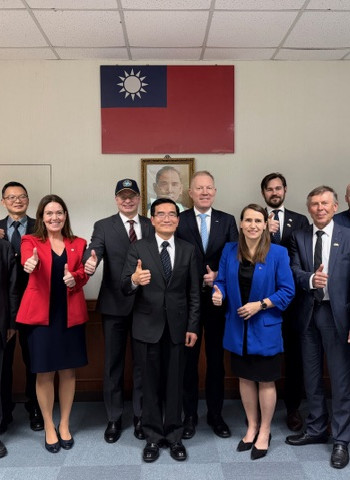 攜手維護海事韌性：中北歐跨國國會議員訪問團拜會海洋委員會海巡署 深化臺歐海域執法交流 共築民主供應鏈防線