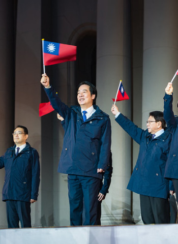 賴清德總統與蕭美琴副總統出席元旦升旗典禮　感謝醫護第一線付出、與國人迎接嶄新的一年