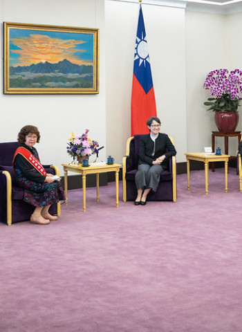 蕭美琴副總統接見第30屆志願服務楷模金駝獎得獎人　肯定志工成為凝聚社會的溫暖力量