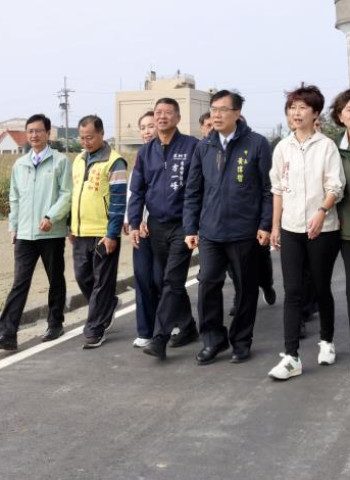 臺南農水路7年改善長度達4.7條高速公路　臺南市長黃偉哲邀中央視察籲持續支持基層建設