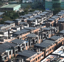 台南推動屋頂太陽光電　配合中央修法強化抗風與回收管理　民眾設置綠電安全保障再提升