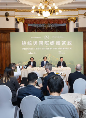 賴清德總統出席台灣外國記者會台北賓館茶敘　回應國安法制、軍售、兩岸關係與臺日合作議題
