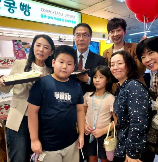 黃偉哲市長率團前進首爾地鐵商圈推廣臺南農產 韓國市場行銷再升級邀民眾品味臺南好滋味