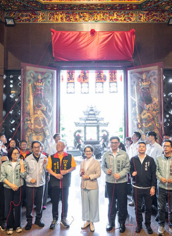 蕭美琴副總統赴高雄本館龍池宮參拜祈福　祈求臺灣風調雨順、國泰民安