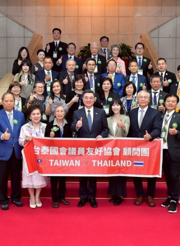 行政院長卓榮泰接見泰國台泰國會議員友好協會顧問團　積極推動十三項國家戰略產業以深化臺泰民主供應鏈合作關係