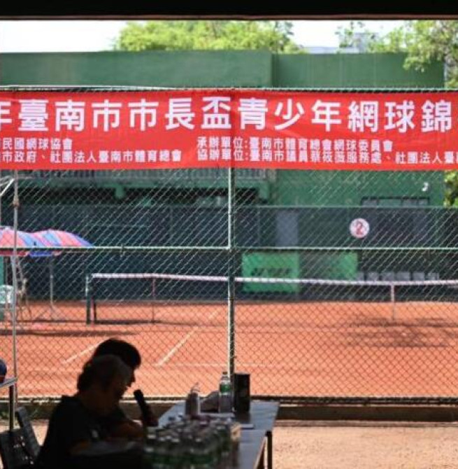 115年臺南市市長盃青少年網球錦標賽於臺南體育公園登場　105名選手揮灑汗水競逐榮耀