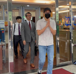 金鐘影帝薛仕凌涉閃兵役遭求刑2年半 新北地院首度開庭仍不認罪法律攻防升溫