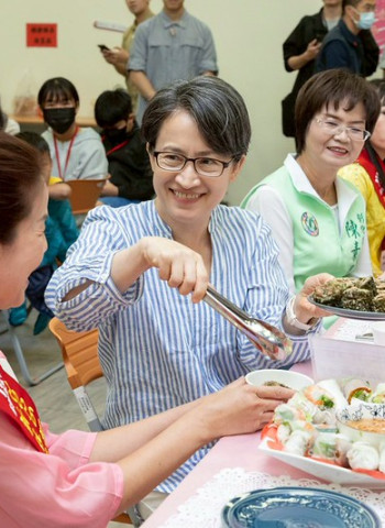 蕭美琴副總統出席彰化家扶母親節活動　盼政府民間攜手成為育兒家庭最堅強後盾