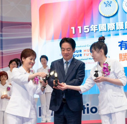 賴清德總統出席護師節慶祝大會　宣布三班護病比提前上路　持續打造友善護理職場環境