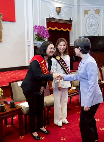 蕭美琴副總統於臺北總統府接見傑出女青年　勉勵年輕世代以自信與專業成為推動臺灣前進的重要力量