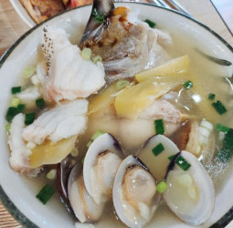 臺南美食再登《米其林指南》5月新入選2家　飯桌仔魚料理與巷弄創意餐桌展現府城飲食魅力