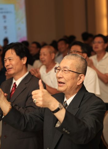 圓緣會14周年政商齊聚 慈善競標募十萬助弱勢