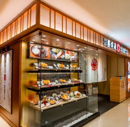 一頭豬只能取兩份 勝博殿台北站前店全新升級改裝 台灣獨家菜單推軟嫩棒腰內豬排