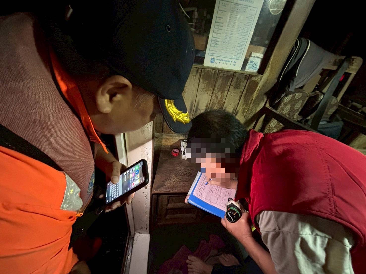 鳳凰颱風警戒期間 海巡署開出首張違反禁制令舉發單