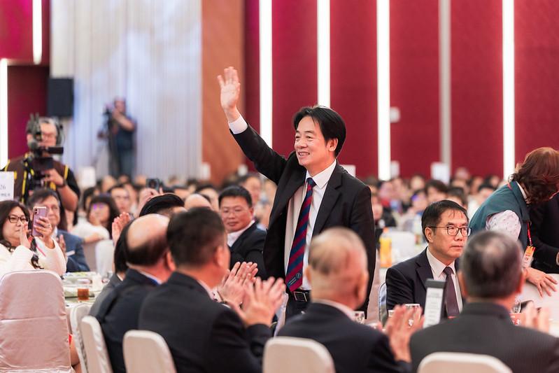 臺南安平產業園區50週年晚會登場 賴清德總統:推動AI與淨零轉型,攜手產業打造更強韌的臺南經濟 臺南安平產業園區50週年晚會登場 賴清德總統:推動AI與淨零轉型,攜手產業打造更強韌的臺南經濟