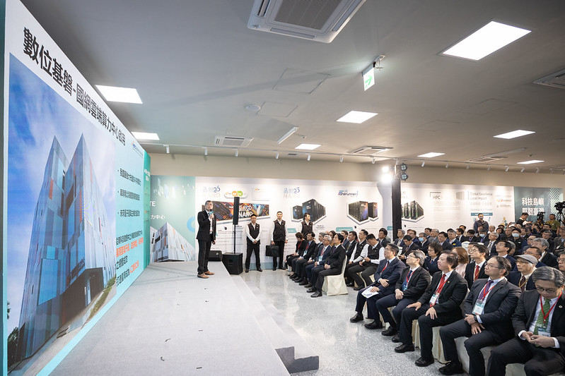 賴清德總統出席國網雲端算力中心啟用典禮 強調為臺灣邁向人工智慧島奠定關鍵基礎