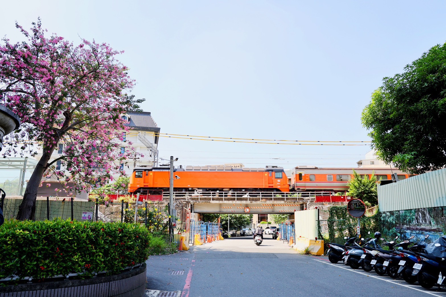 台南鐵路地下化正式通車!百年地面鐵道走入歷史 黃偉哲:都市縫合開啟新篇章