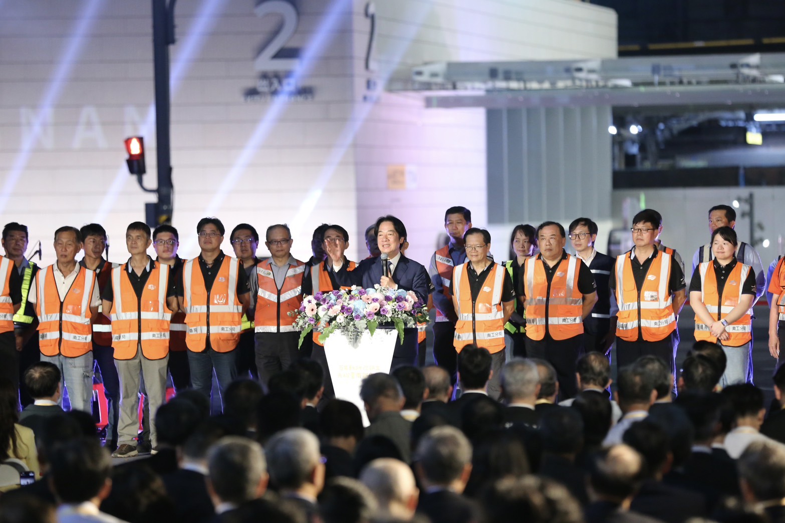 台南鐵路地下化正式通車！百年地面鐵道走入歷史 黃偉哲：都市縫合開啟新篇章